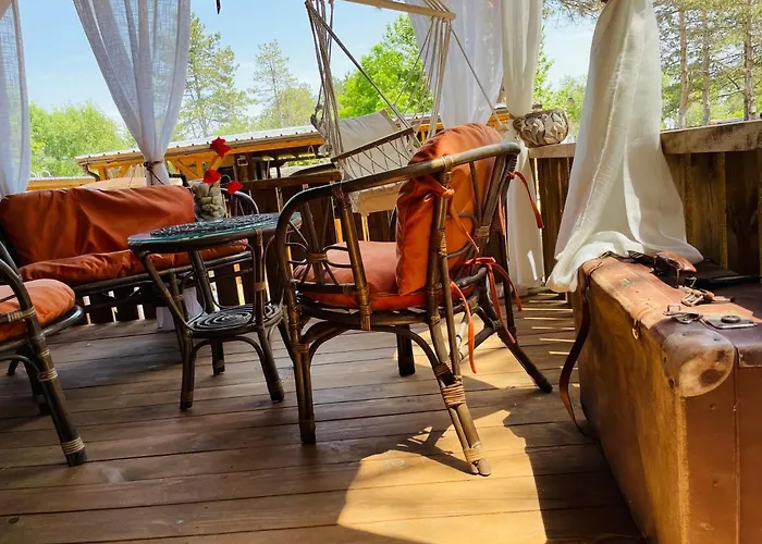 مكان تخييم Караваната На Морето *