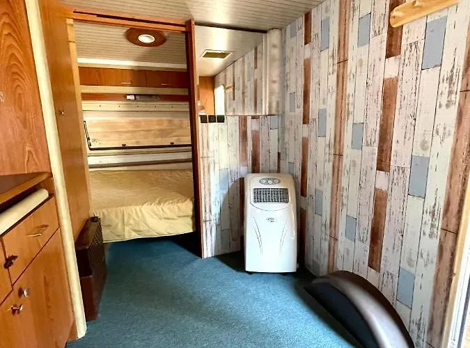 Караваната На Морето مكان تخييم